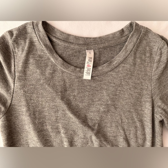 Latched Mama everyday nursing sweater crew neck long sleeve - Heathered grey - Picture 9 of 13